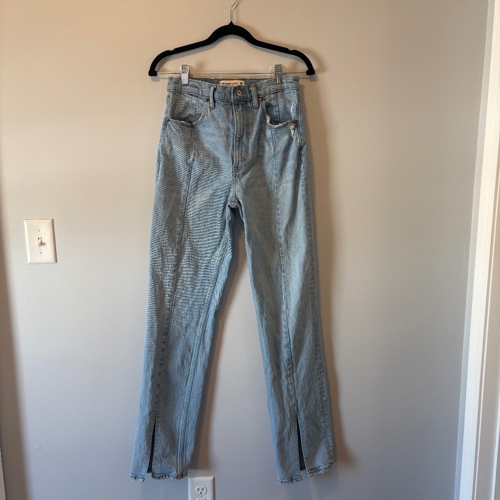 Abercrombie and Fitch 90s High Rise straight Ultra High Rise Jean 2Long